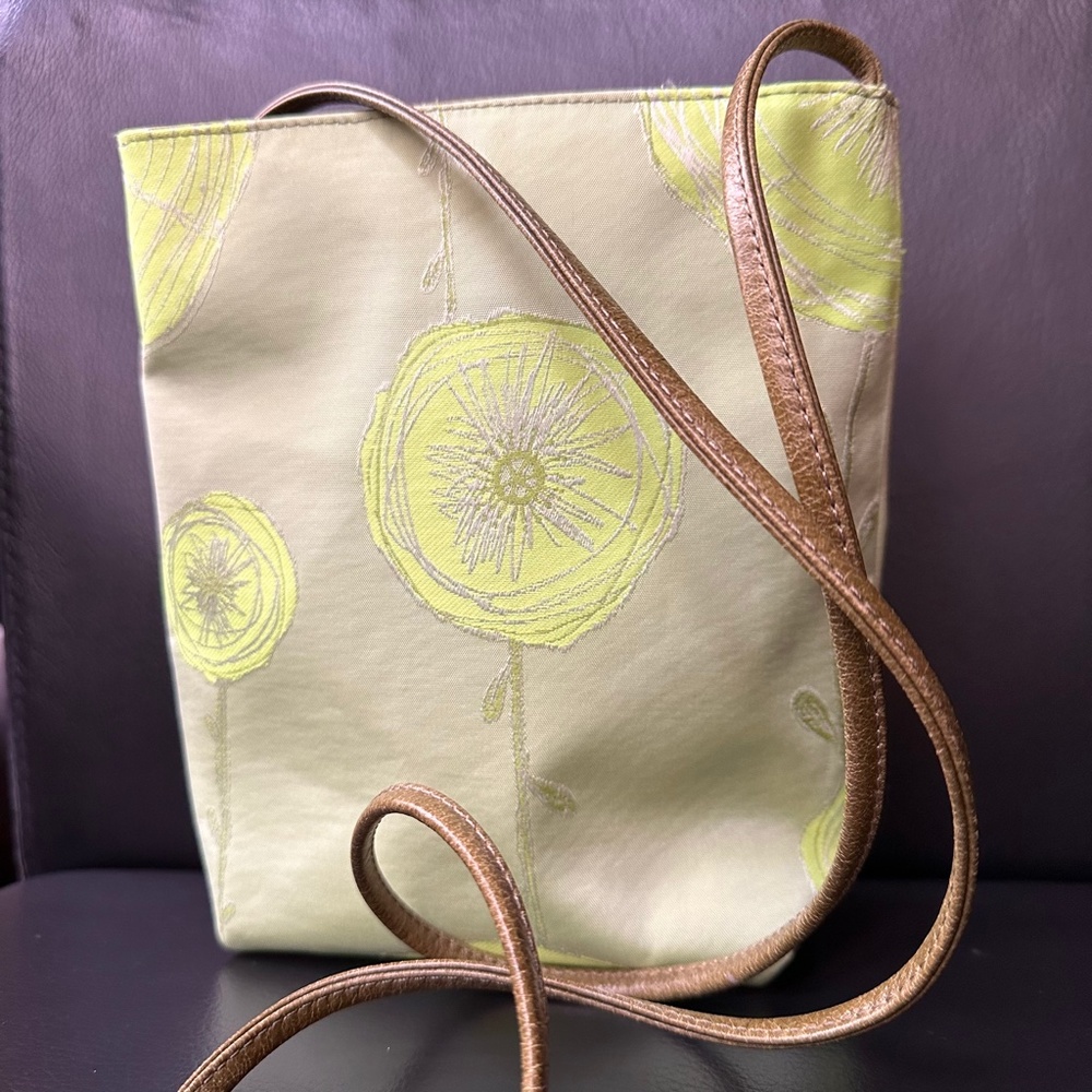 Unique Brontibay Paris purse